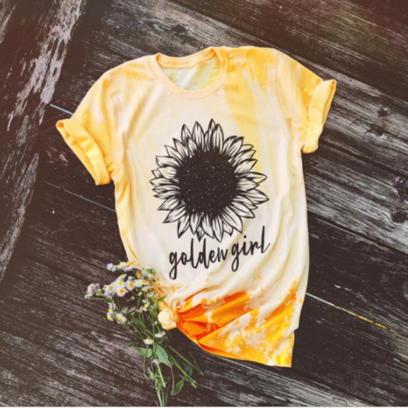 š„LAST ONEš§”Stay Golden Hand-dipped Tie Dye tee š¤ - Picture 1 of 2